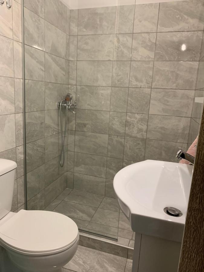 אתונה Holodek Apartments Ground & Semibasement מראה חיצוני תמונה