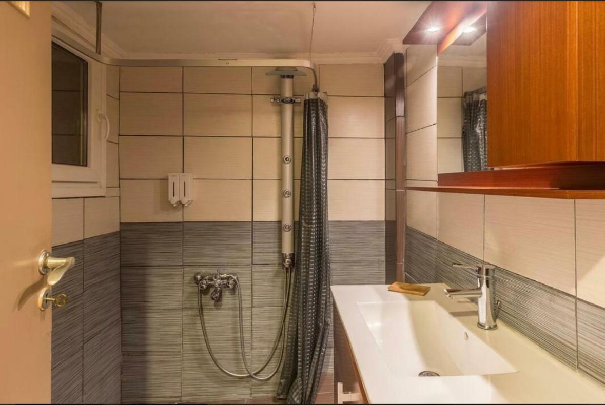 אתונה Holodek Apartments Ground & Semibasement מראה חיצוני תמונה